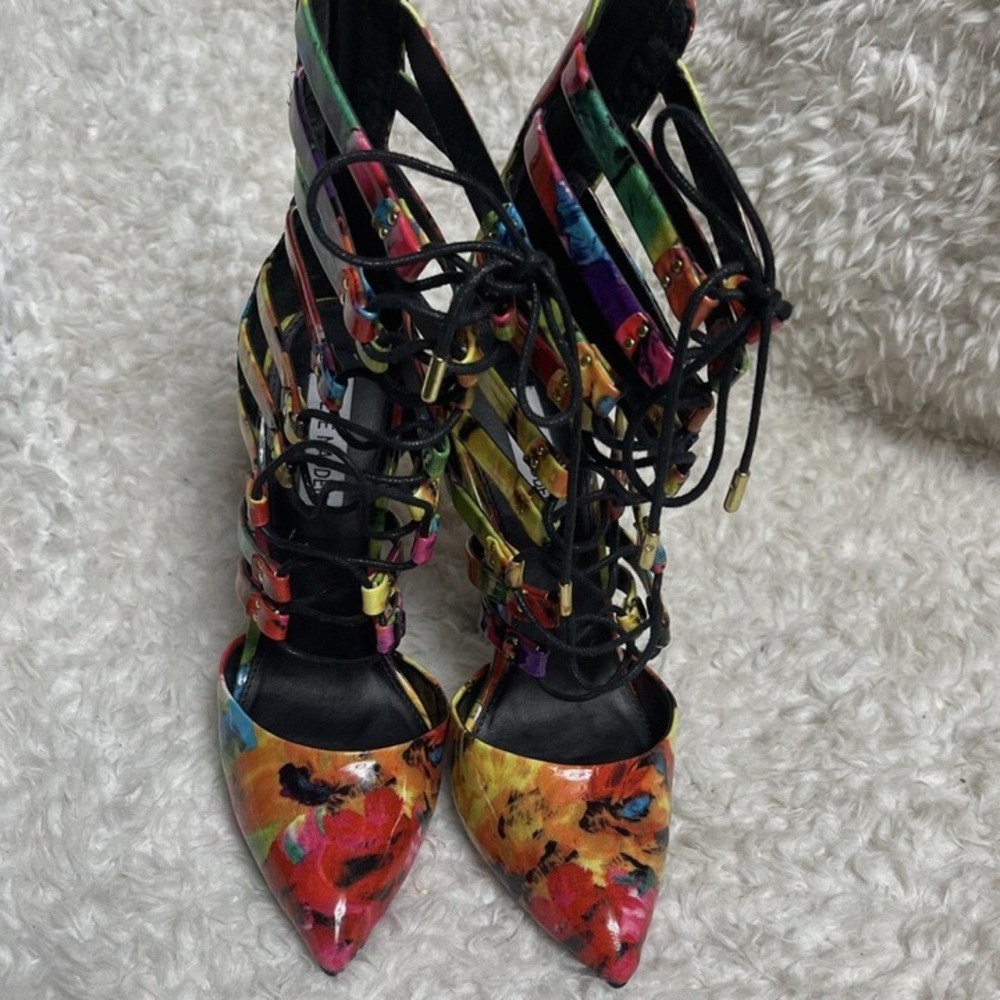 Steve Madden floral colorful Heeled Boots - Picture 3 of 6